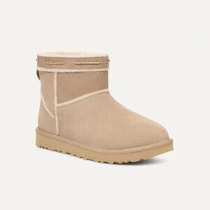 UGG Women's Classic Mini Shearling Braid Dune 7 New in Box